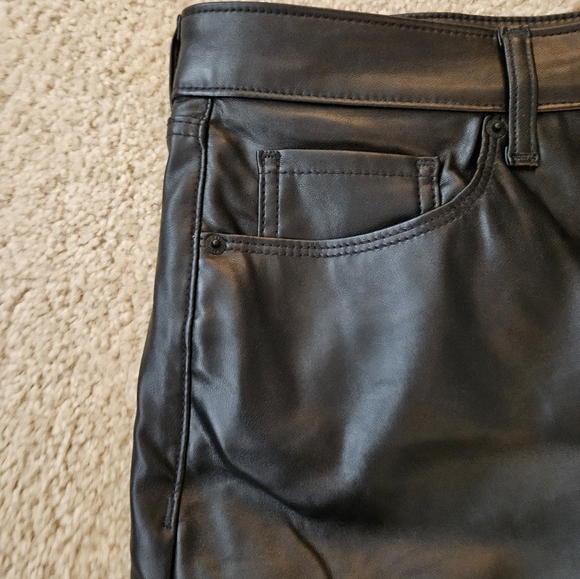Old Navy Black High-Rise O.G. Straight Pants Women's Size 18 Faux Leather - Picture 6 of 14